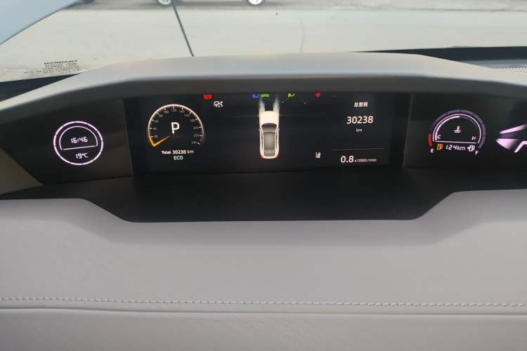 Used Changan UNI-V 2022 1.5T Smart Navigation Version
