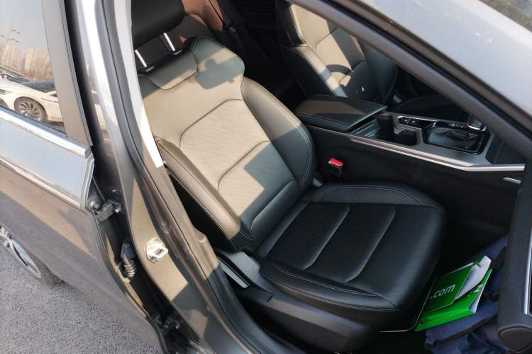 Used Geely Auto Emgrand 2022 4th Generation 1.5L CVT Luxury Model