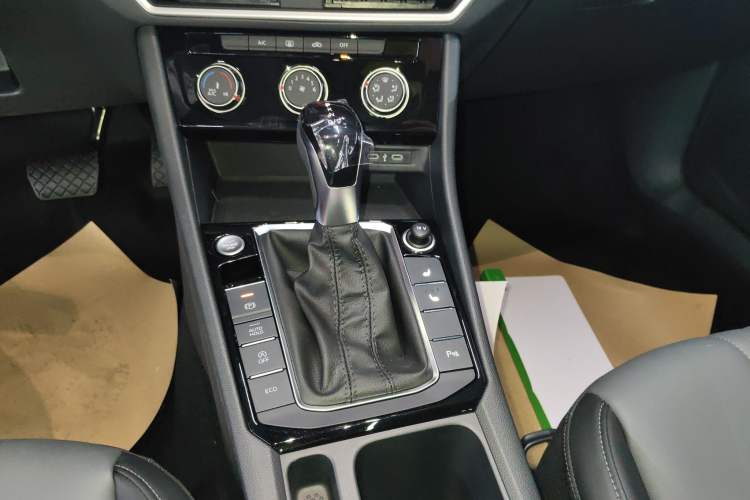 Used Volkswagen Sagitar 
