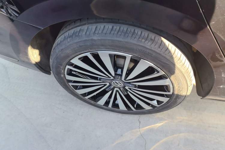 Used Volkswagen Passat 2019 330TSI Luxury Edition China VI Standard