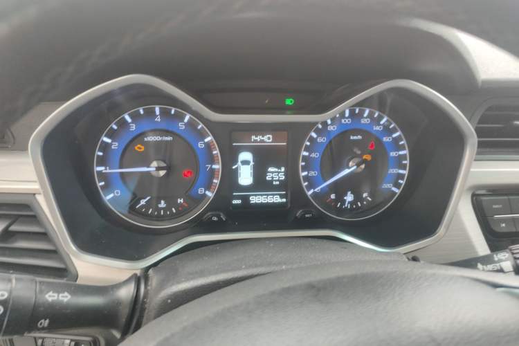 Used Geely Auto Vision X3 2019 Upgraded Model 1.5L Manual Elite Version