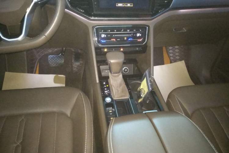 Used Volkswagen Viloran 2020 330TSI Luxury Edition