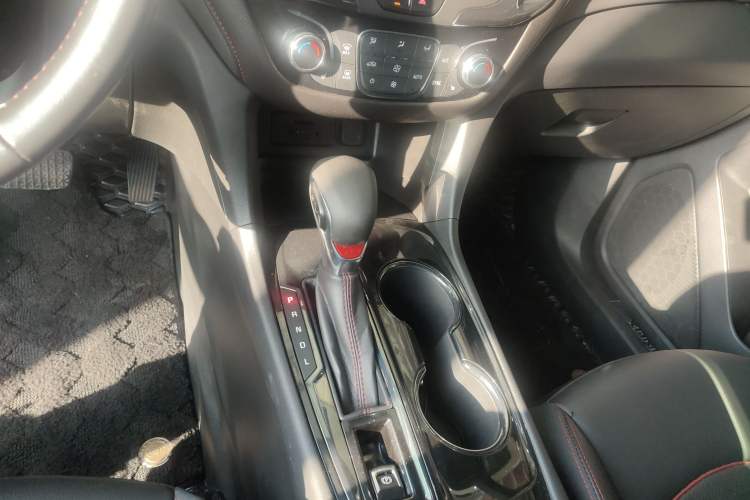 Used Chevrolet Equinox 2021 550T RS Smart Boundary-Pushing Edition
