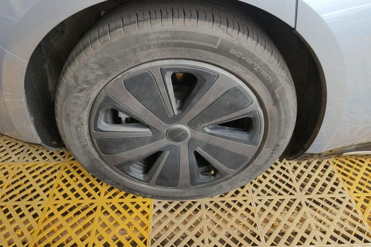 Used Hima Luxeed S7 2024 Max
