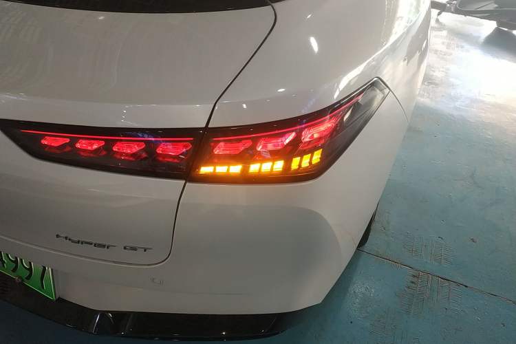 Used  GT 2023 560 Rear-Drive Seven-Wing Edition
