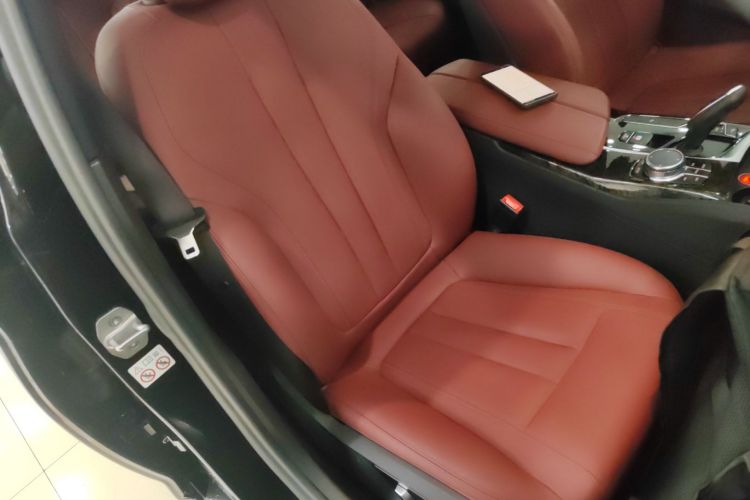 Used BMW 5 Series 2018 530Li Leading Model M Sport Package