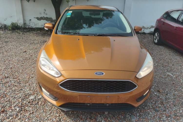 Used Ford Focus 2015 Hatchback 1.6L Manual Comfort Edition
