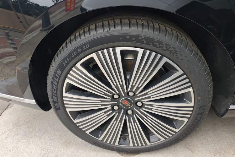 Used Hongqi H9 2025 2.0T Two-Wheel Drive Flagship Luxury Business Edition 5 Seats