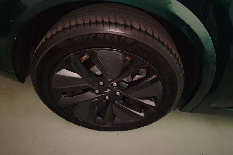 Used Li Auto L9 2022 Max model
