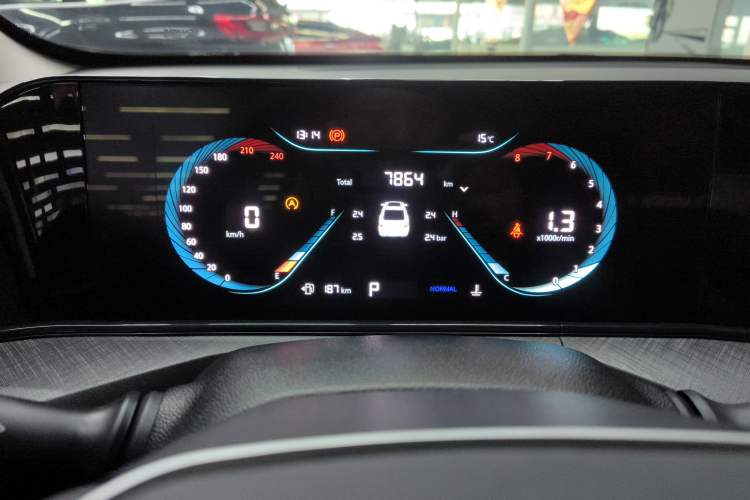 Used Changan Eado 2023 Changan Edition PLUS Blue Whale NE 1.4T GDI DCT Prestige Version