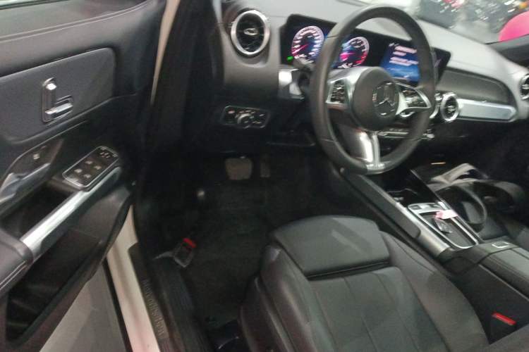 Used Mercedes-Benz GLB 2024 GLB 200 Dynamic Edition