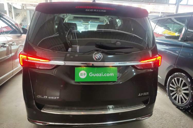 Used Buick GL8 2021 Land Cruiser Executive Class 652T Luxury Model
