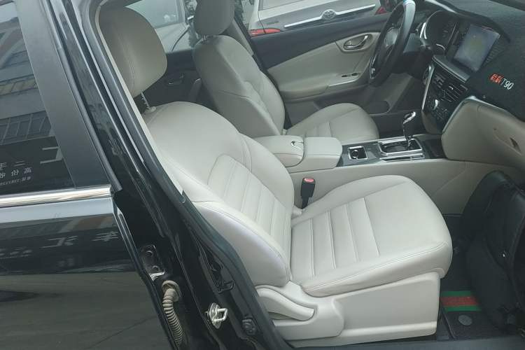 Used Venucia T90 2017 2.0L CVT Smart Edition