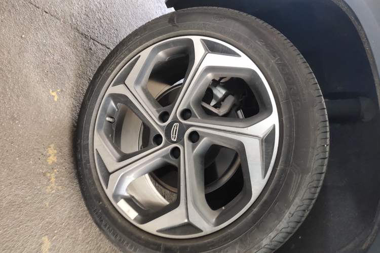 Used Geely Auto Monjaro L 2024 2.0TD High-Power Automatic Two-Wheel Drive Yunqi Version
