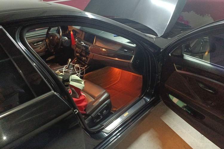 Used BMW 5 Series 2014 525Li Luxury Design Package
