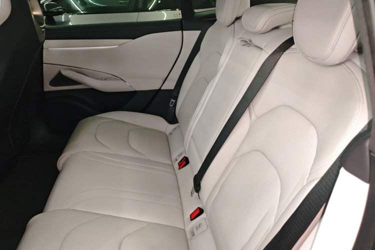 Used  SU7 2024 Four-Wheel-Drive Max Founder's Edition