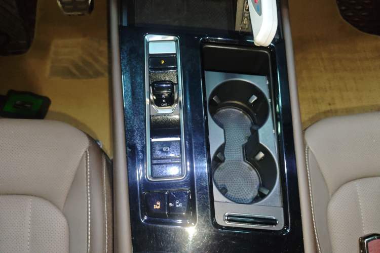 Used Volkswagen Viloran 2023 380TSI Luxury Edition