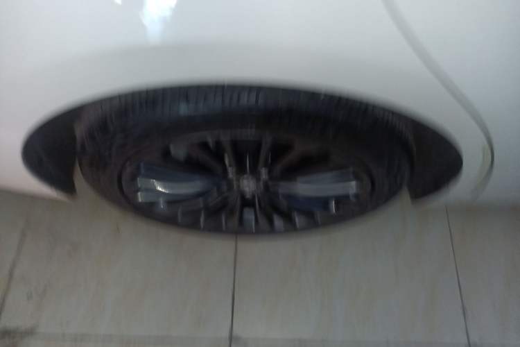 Used Toyota Avalon 2019 2.5L Touring Premium Version China VI Standard
