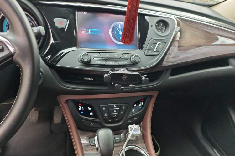 Used Buick Envision 2016 28T Four-Wheel Drive Luxury Model
