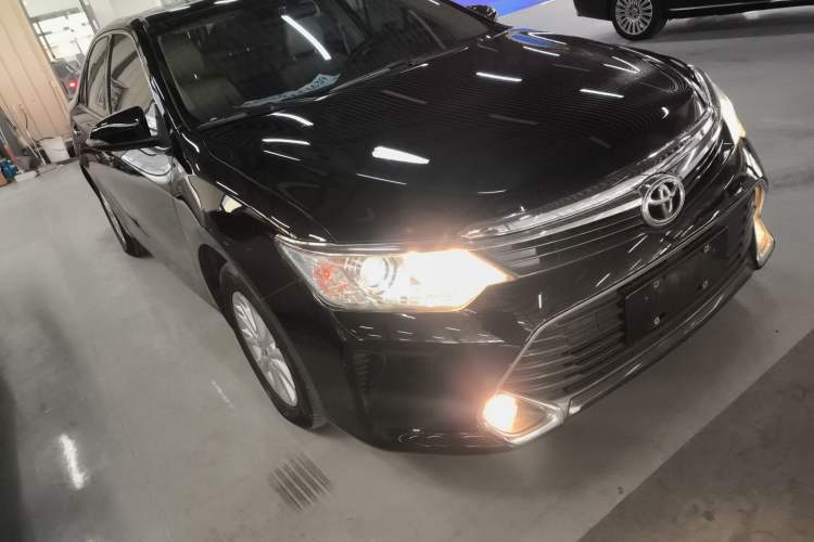 Used Toyota Camry 2016 2.0E 10th Anniversary Elite Edition