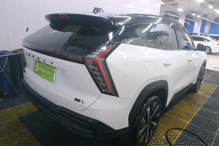 Used Geely Auto FX11 2023 1.5TD DCT Prestige Edition
