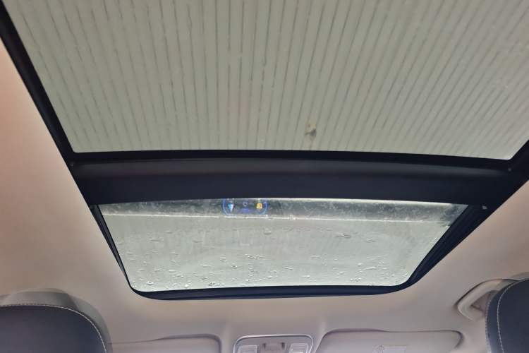 Used Geely Auto Emgrand X7 Sport 2016 2.0L Manual ZhiShang Version
