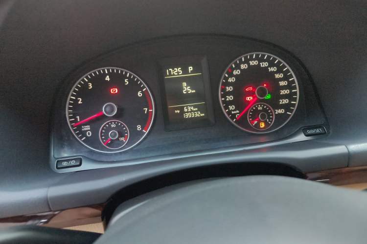 Used Volkswagen Touran 2013 1.4T DSG Comfort Edition 5-Seater
