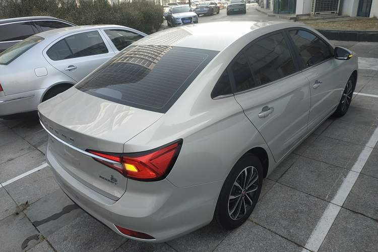 Used Roewe i5 2020 1.5L Manual 4G Connect Leehao Flagship Edition
