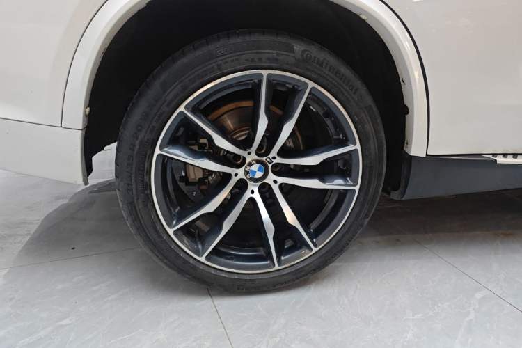 Used BMW X5 2018 xDrive28i
