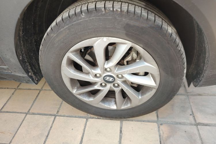 Used Hyundai Tucson 2018 1.6T Dual-Clutch Two-Wheel Drive 15th Anniversary Special Edition