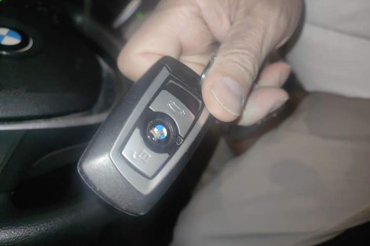 Used BMW 3 Series 2015 320Li Luxury Design Package Premium Edition
