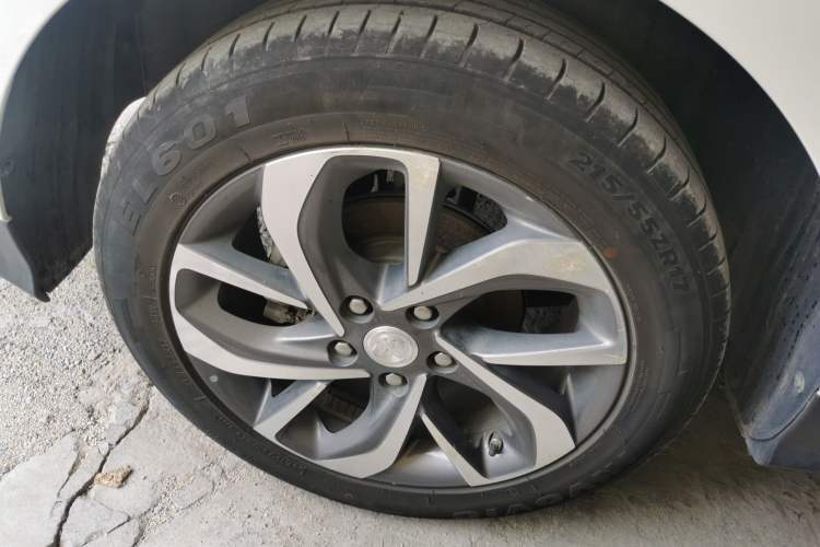 Used Buick Velite 6 2019 Connected Fashion Model
