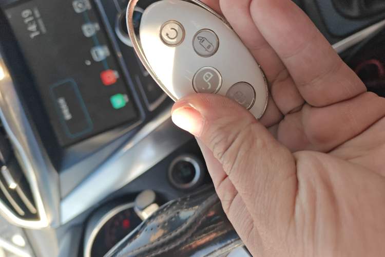 Used BYD Yuan 2016 1.5L Manual Luxury Version
