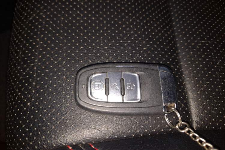 Used Buick Encore 2015 1.4T Automatic Two-Wheel Drive Urban Elite Version
