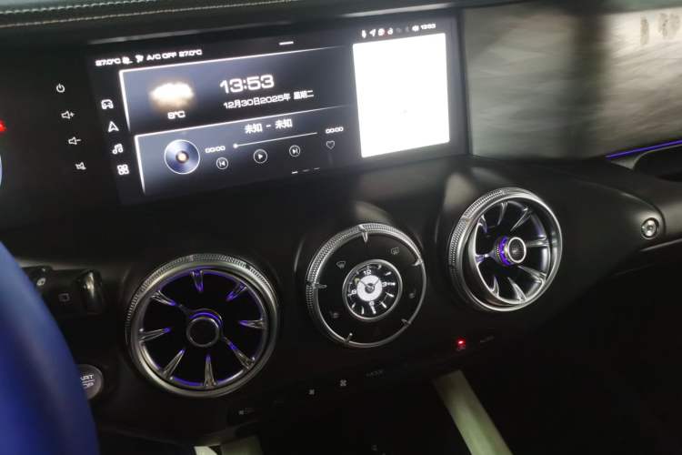 Used Tank 300 2023 2.0T Iron Rider 02
