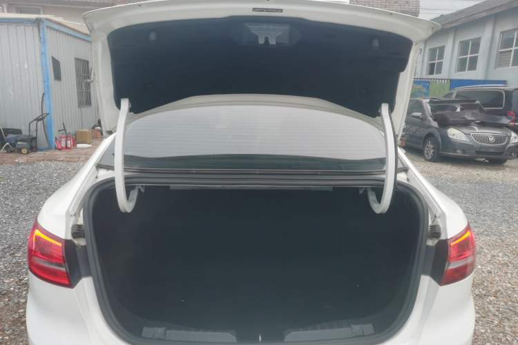 Used Ford Escort 2015 1.5L Automatic Fashion Model