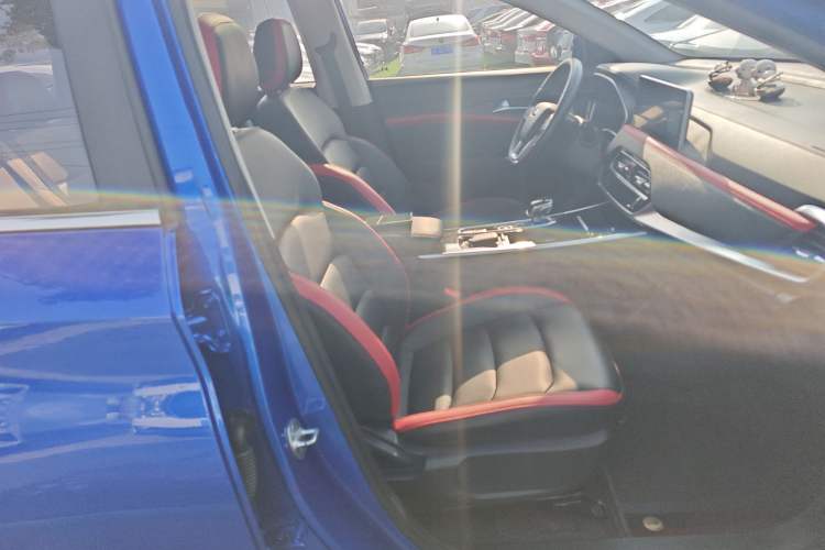 Used SOL X8 2021 300T DCT Leading Smart Connectivity Version 7 Seats
