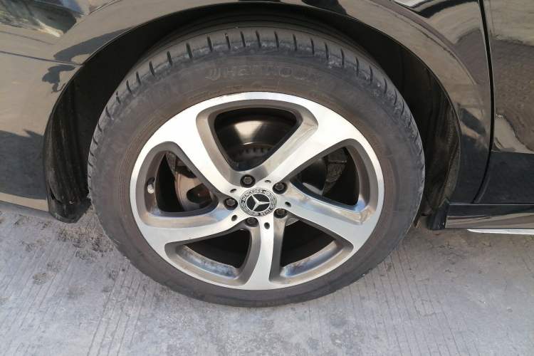 Used Mercedes-Benz E-Class 2018 Restyled E 300 L Sporty and Stylish Edition