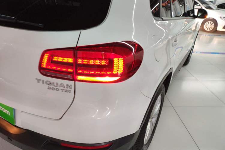 Used Volkswagen Tiguan 2017 300TSI Automatic Two-Wheel Drive Silk Road Luxury Edition
