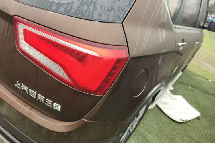 Used Baojun 560 2015 1.8L Manual Luxury Model