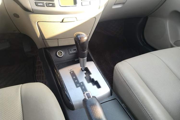 Used Hyundai Celesta 2015 1.6L Automatic Luxury Model