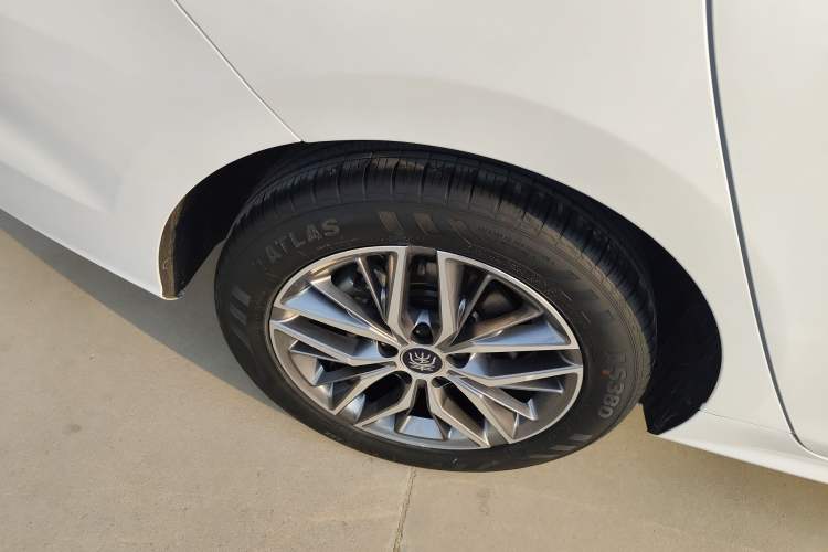 Used BYD Qin PLUS 2023 Champion Edition DM-i 120KM Leading Model
