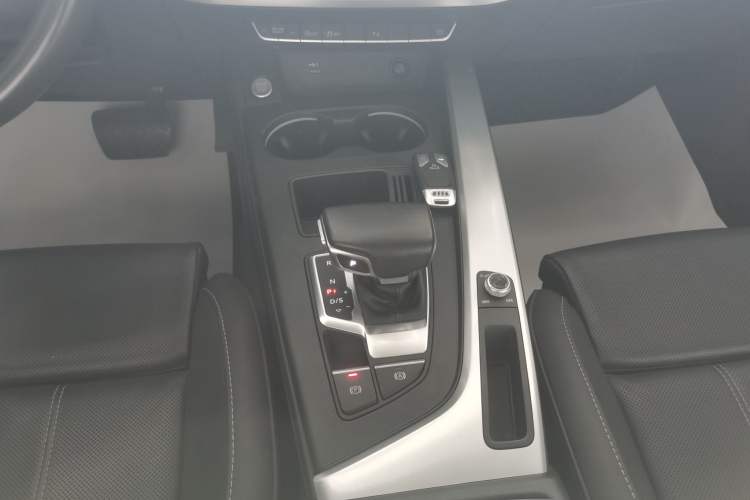 Used Audi A4L 2020 40 TFSI Fashion Dynamic Model