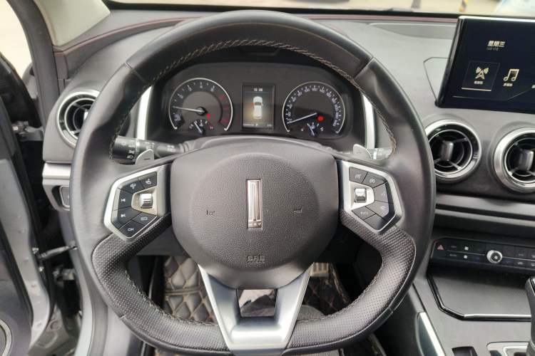 Used Wey VV5 2017 2.0T Ultra-Luxury Version
