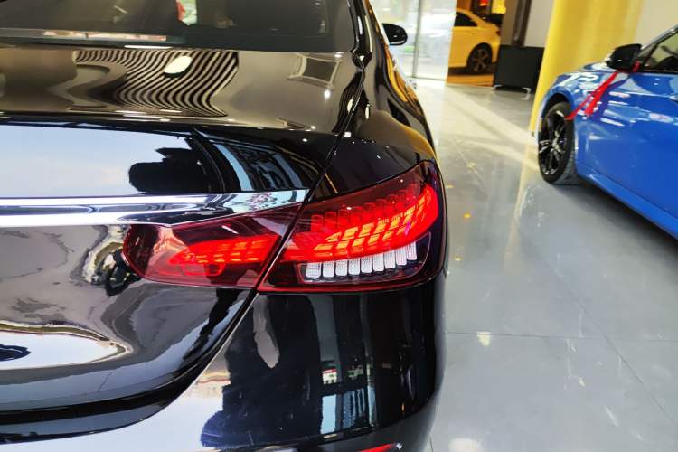 Used Mercedes-Benz E-Class 2023 E 260 L
