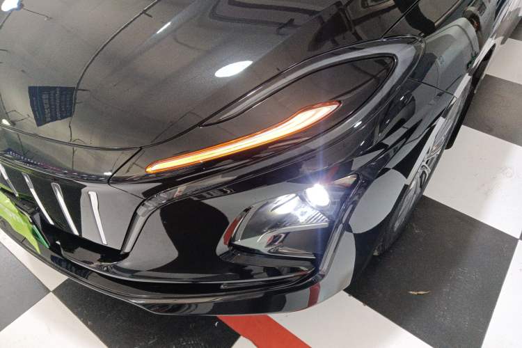 Used Hongqi E-QM5 2024 610 km PLUS