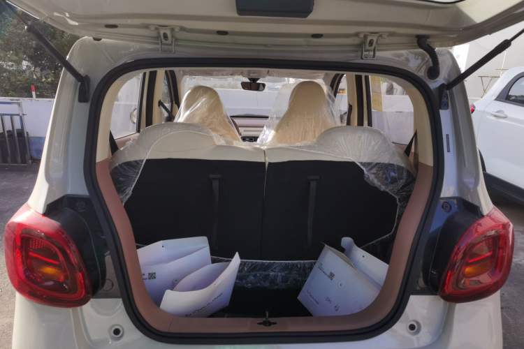 Used Wuling Hongguang MINIEV 2025 Four-Door Version Advanced Edition
