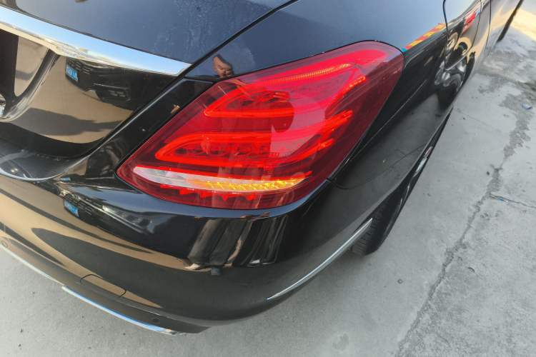 Used Mercedes-Benz C-Class 2018 C 180 L Fashion Model
