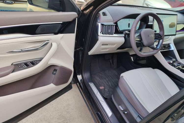 Used BYD Song PLUS New Energy 2025 EV Smart Drive Edition 605km Flagship Model
