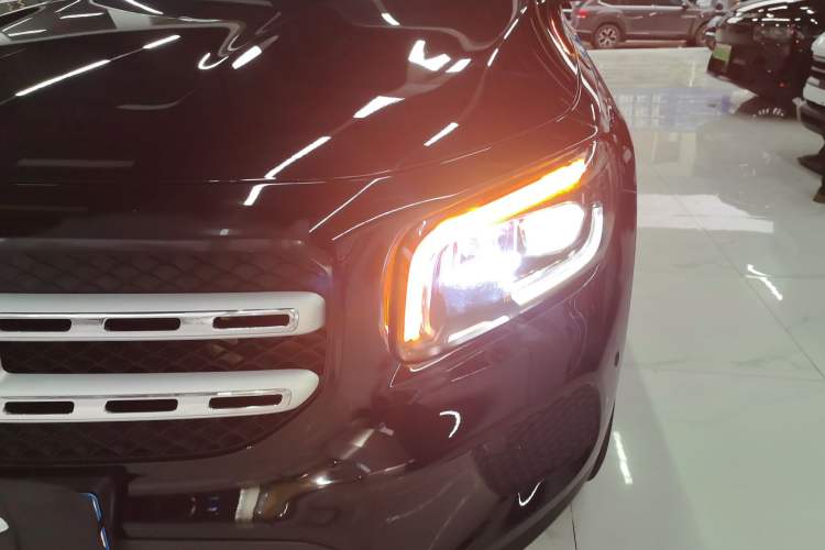 Used Mercedes-Benz GLB 2023 GLB 200 Fashion Model
